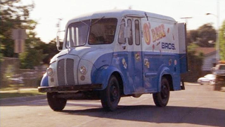 Illustration for article titled The Cars of Good Burger